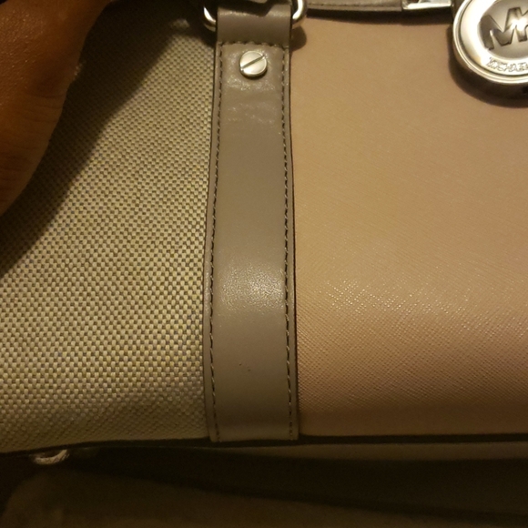 Michael Kors medium Hamilton Color Block Convertible Satchel - Picture 7 of 15